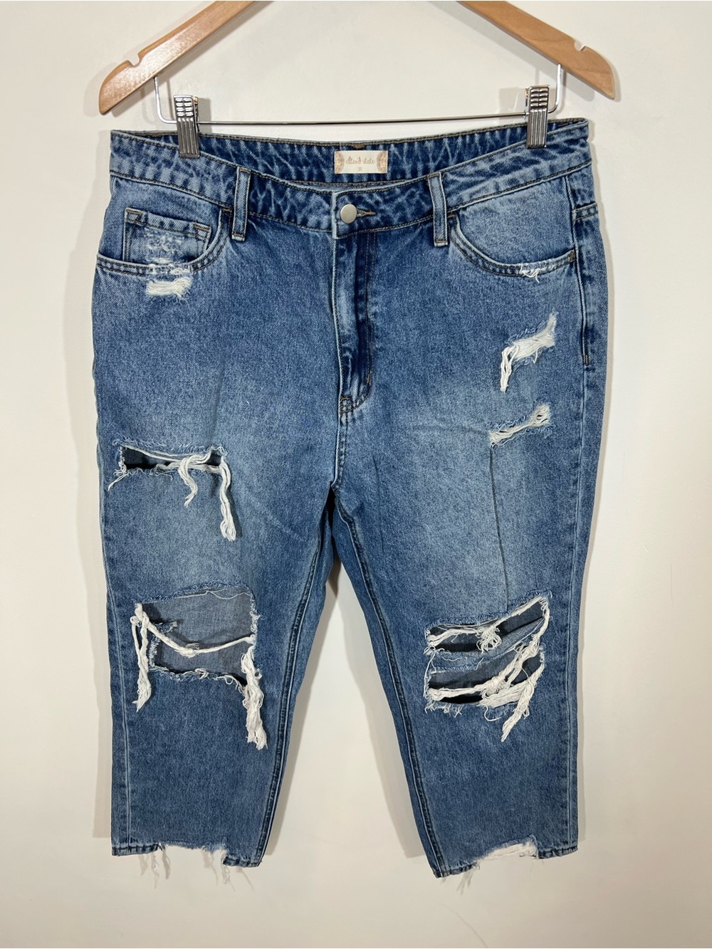 Altar'd State Distressed Straight Leg Jeans High Rise V2306 | Size 31